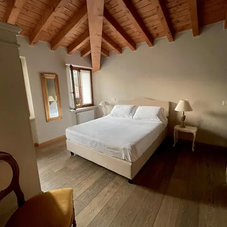 לינה וארוחת בוקר Ca Malfer